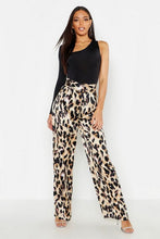 Load image into Gallery viewer, Satin Leopard Belted Wide Leg Pants
